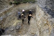 (EyesOnSci)CHINA-JURASSIC FOSSIL DISCOVERY-ORIGIN OF BIRDS (CN)