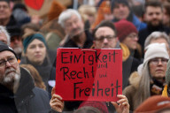 Demonstration gegen den Rechtsruck in der Gesellschaft in Marburg