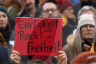 Demonstration gegen den Rechtsruck in der Gesellschaft in Marburg