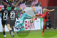 Fussball DFB Pokal Viertelfinale der Frauen/  FC Bayern Muenchen - Eintracht Frankfurt  4-1