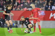 Fussball DFB Pokal Viertelfinale der Frauen/  FC Bayern Muenchen - Eintracht Frankfurt  4-1