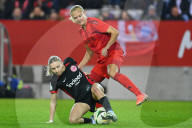Fussball DFB Pokal Viertelfinale der Frauen/  FC Bayern Muenchen - Eintracht Frankfurt  4-1