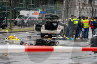 Auto fährt in Verdi-Demo in München - viele Verletzte