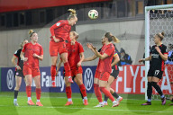 Fussball DFB Pokal Viertelfinale der Frauen/  FC Bayern Muenchen - Eintracht Frankfurt  4-1