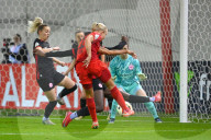 Fussball DFB Pokal Viertelfinale der Frauen/  FC Bayern Muenchen - Eintracht Frankfurt  4-1