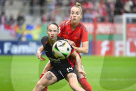 Fussball DFB Pokal Viertelfinale der Frauen/  FC Bayern Muenchen - Eintracht Frankfurt  4-1