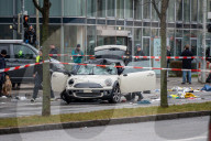 Auto fährt in Verdi-Demo in München - viele Verletzte