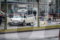 Auto fährt in Verdi-Demo in München - viele Verletzte