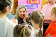 Adel: Königin Maxima besucht im Rahmen der Kampagne Mehr Musik im Klassenzimmer eine Grundschule in Emmen