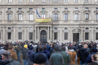 Milano - Presidio organizzato dai tassisti milanesi