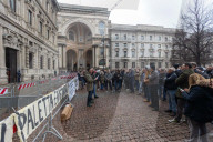 Milano - Presidio organizzato dai tassisti milanesi