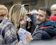 Adel: Königin Maxima besucht im Rahmen der Kampagne Mehr Musik im Klassenzimmer eine Grundschule in Emmen