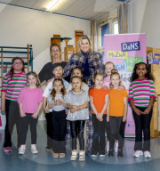 Adel: Königin Maxima besucht im Rahmen der Kampagne Mehr Musik im Klassenzimmer eine Grundschule in Emmen