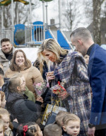 Adel: Königin Maxima besucht im Rahmen der Kampagne Mehr Musik im Klassenzimmer eine Grundschule in Emmen