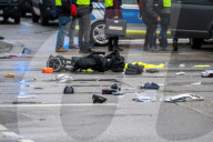 Auto fährt in Verdi-Demo in München - viele Verletzte