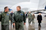 Adel: Truppenbesuch - König Willem Alexander auf dem Militärflugplatz Ämari in Estland