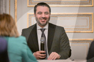 Syrian Minister of Foreign Affairs meets Syrian diaspora in Paris - FA