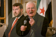 Syrian Minister of Foreign Affairs meets Syrian diaspora in Paris - FA