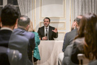 Syrian Minister of Foreign Affairs meets Syrian diaspora in Paris - FA