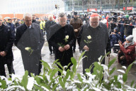 Stilles Gedenken am Ort des mutmasslichen Anschlags vom 13. Februar in Muenchen
