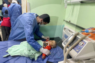 Palestinians Seek Healthcare After System Collapse - Egypt