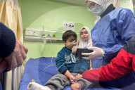 Palestinians Seek Healthcare After System Collapse - Egypt