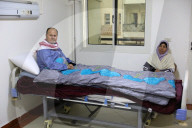 Palestinians Seek Healthcare After System Collapse - Egypt
