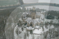 Märchenschloss im Schnee: Die Marienburg bei Hildesheim 