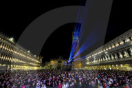Carnevale di Venezia 2025 si apre con un omaggio alla notte di San Valentino