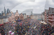 Gemeisam gegen Rechts: Demo der CSD Bewegung in Köln