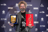  75th Sanremo Music Festival 2025 - Simone Cristicchi vince il premio della sala stampa Lucio Dalla