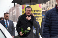 Nach dem Anschlag von München: Gedenken am Tatort
