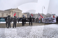 Demonstration und Gegendemonstration der AfD in München 