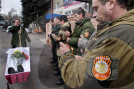 Ukraine separatist forces fight in Ukraine 