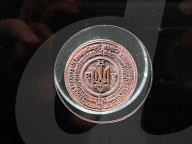Exhibition at Kyiv War Museum celebrates Ukraine’s coat of arms
