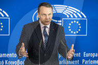 Polish Foreign Minister Rados?aw Sikorski outlines Poland's EU Presidency priorities at EU Parliament in Brussels, Belgium