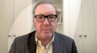 Kevin Spacey répond aux allégations d'avances sexuelles de Guy Pearce