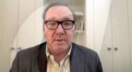 Kevin Spacey répond aux allégations d'avances sexuelles de Guy Pearce