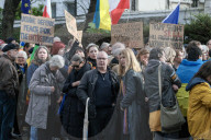 \Solidarity With Ukraine' March London
