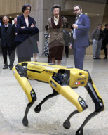 Princess Anne visits robot lab
