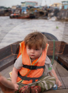 FEATURE - Backpacking mit Baby: Susie Cery bereist mit Söhnchen Alf die Welt