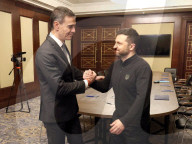 Volodymyr Zelenskyy meets with Pedro Sanchez