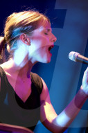 Premier concert de Mv©lanie Laurent au Rocher Palmer 4/2011 ¬© PAVONE./ DALLE