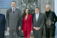 Felipe und Letizia bei der Präsentation ihrer Porträts von Annie Leibovitz in Madrid