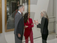 Felipe und Letizia bei der Präsentation ihrer Porträts von Annie Leibovitz in Madrid