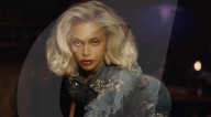 Beyonce affiche ses formes dans un jean moulant pour la nouvelle pulicité Levi's, aux côtés de Timothy Olyphant