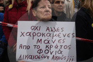 Violent protests in Athens on rail crash anniversary 
