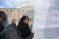 Violent protests in Athens on rail crash anniversary 