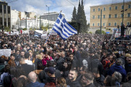 Violent protests in Athens on rail crash anniversary 