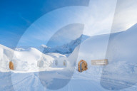 FEATURE -  Der perfekte Blick auf das Matterhorn: Das Iglu Dorf Schneehotel in Zermatt